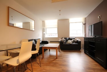 3 bed flat, St Andrews Street, Newcastle Upon Tyne, Newcastle, NE15SF - Image 3